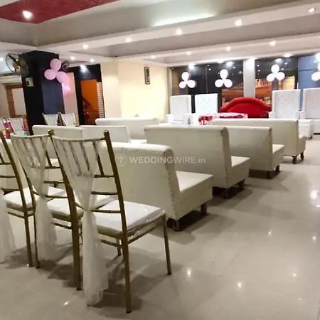New Kumar Hotel & Banquet Λάκναου Εξωτερικό φωτογραφία
