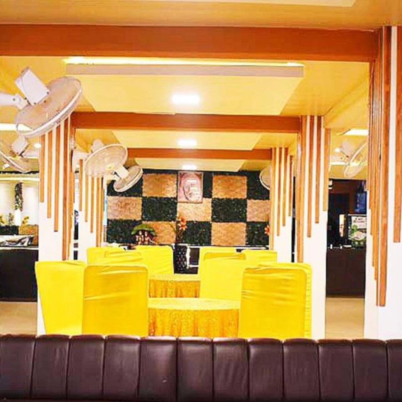 New Kumar Hotel & Banquet Λάκναου Εξωτερικό φωτογραφία